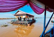 Kambodschas schwimmende Dörfer: Umzug am Tonle Sap