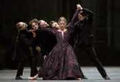 Staatsballett Berlin: Bovary - Tanzstück von Christian Spuck