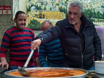 Mit Gebäck im Gepäck - um die Welt mit Paul Hollywood