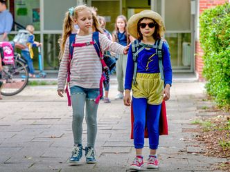 Oskar, das Schlitzohr und Fanny Supergirl