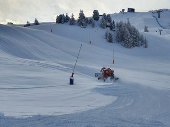 Snow Lords - Arbeiten im Pistenparadies