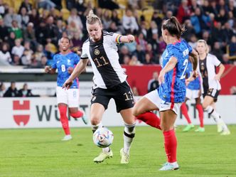 UEFA Nations League der Frauen - Halbfinale: Frankreich - Deutschland
