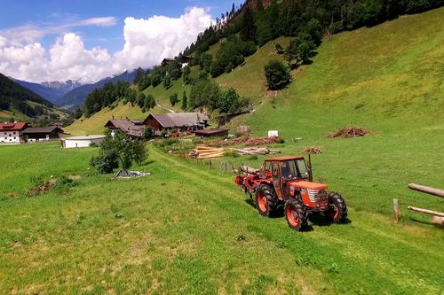 Südtirol - Leben unter den Felsen