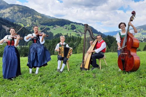 Musik in den Bergen - Sonja Weissensteiner zu Gast im südlichen Kärnten