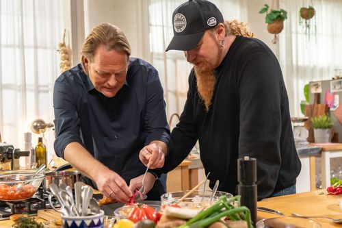 Galerie zur Sendung „Einfach und köstlich - Björn Freitag kocht mit Ludwig "Lucki" Maurer“: Bild 1