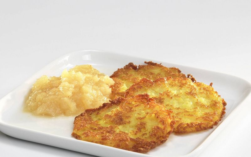 Mit Herz am Herd - Matjes Heringe mit Rote-Bete-Carpaccio und Rösti