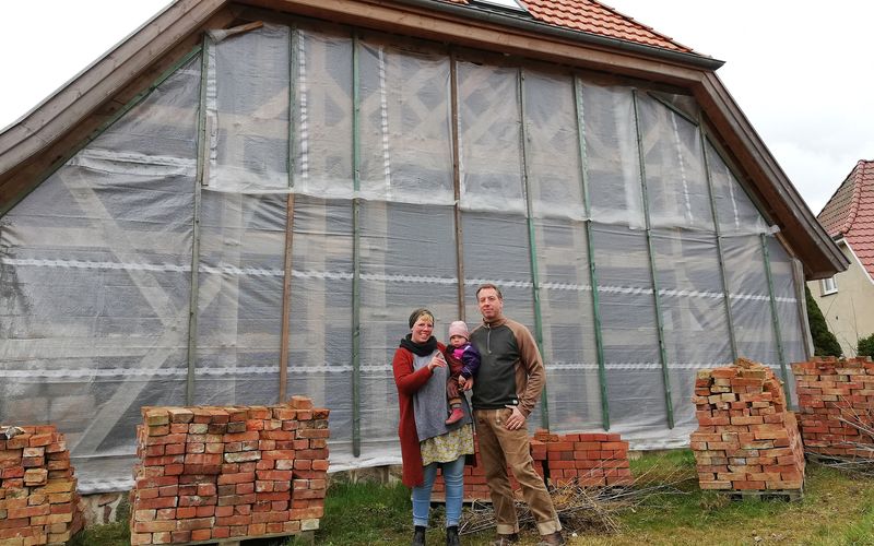 Gesund wohnen - Bauen mit Lehm, Holz und Stroh