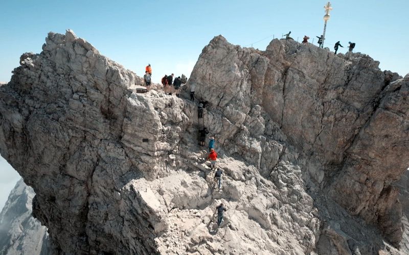 Alptraum Alpen - der Massentourismus und die Berge