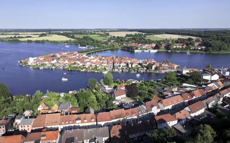 Hanseblick - Malchow - Eine Inselstadt im Feierrausch