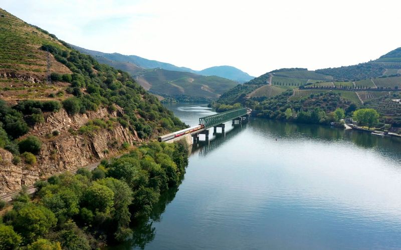 Im Herzen Portugals - Mit dem Zug von der Küste in das Douro-Tal