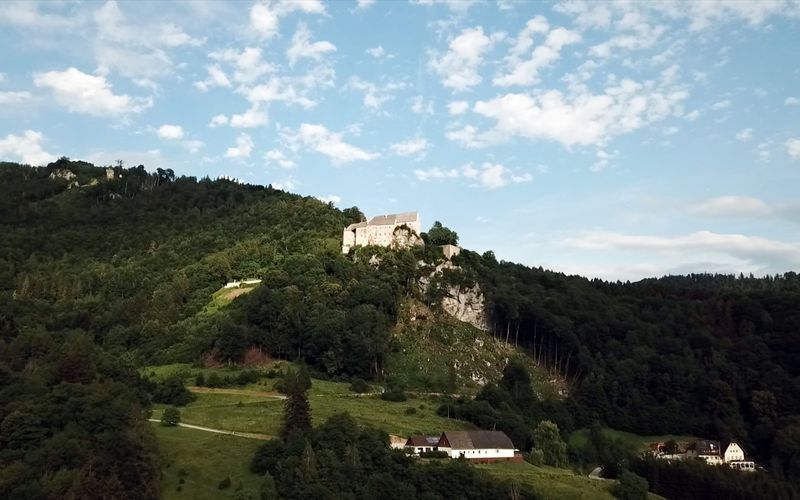 Unser Österreich - Hall & Wattens - von Salz, Kristallen und Guldinern