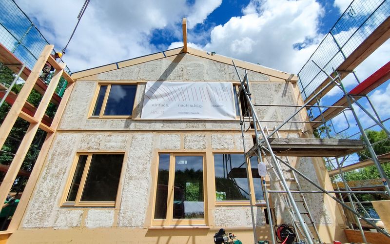 Die Strohköppe von Hohenbrünzow - Grüner Hausbau - made in Mecklenburg-Vorpommern