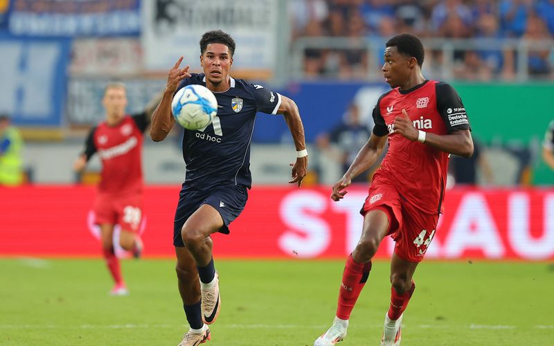 Fußball: DFB-Pokal - FC Carl Zeiss Jena - Bayer Leverkusen, Nachholspiel 1. Runde